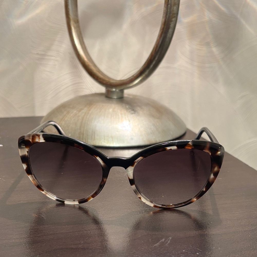 Tortoiseshell Cat Eye Sunglasses - Brown Lenses PRADA
